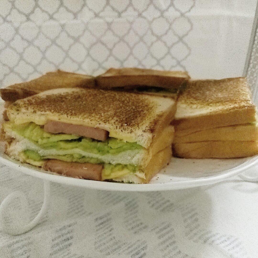 牛油果早餐三明治 Avocado Breakfast Toasted Sandwich
