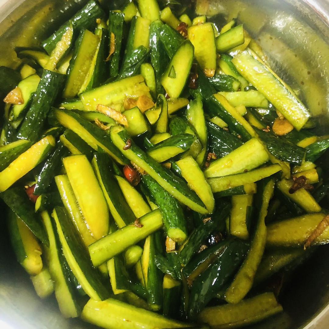 香辣脆爽!开胃又下饭的腌黄瓜