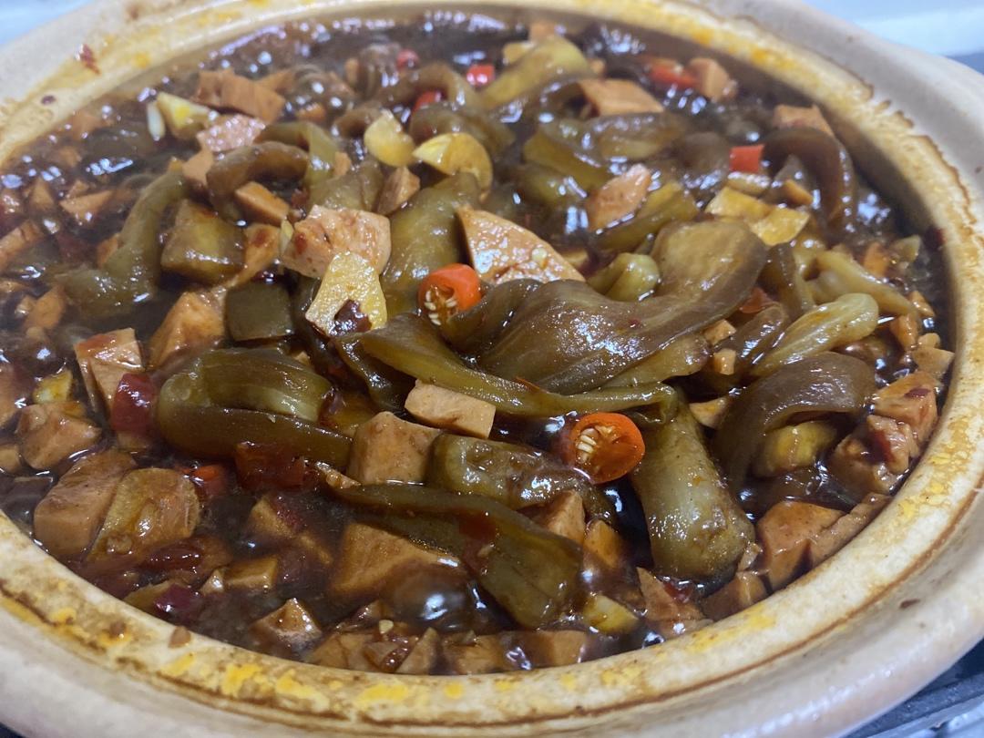 黑乐砂锅肉沫茄子煲