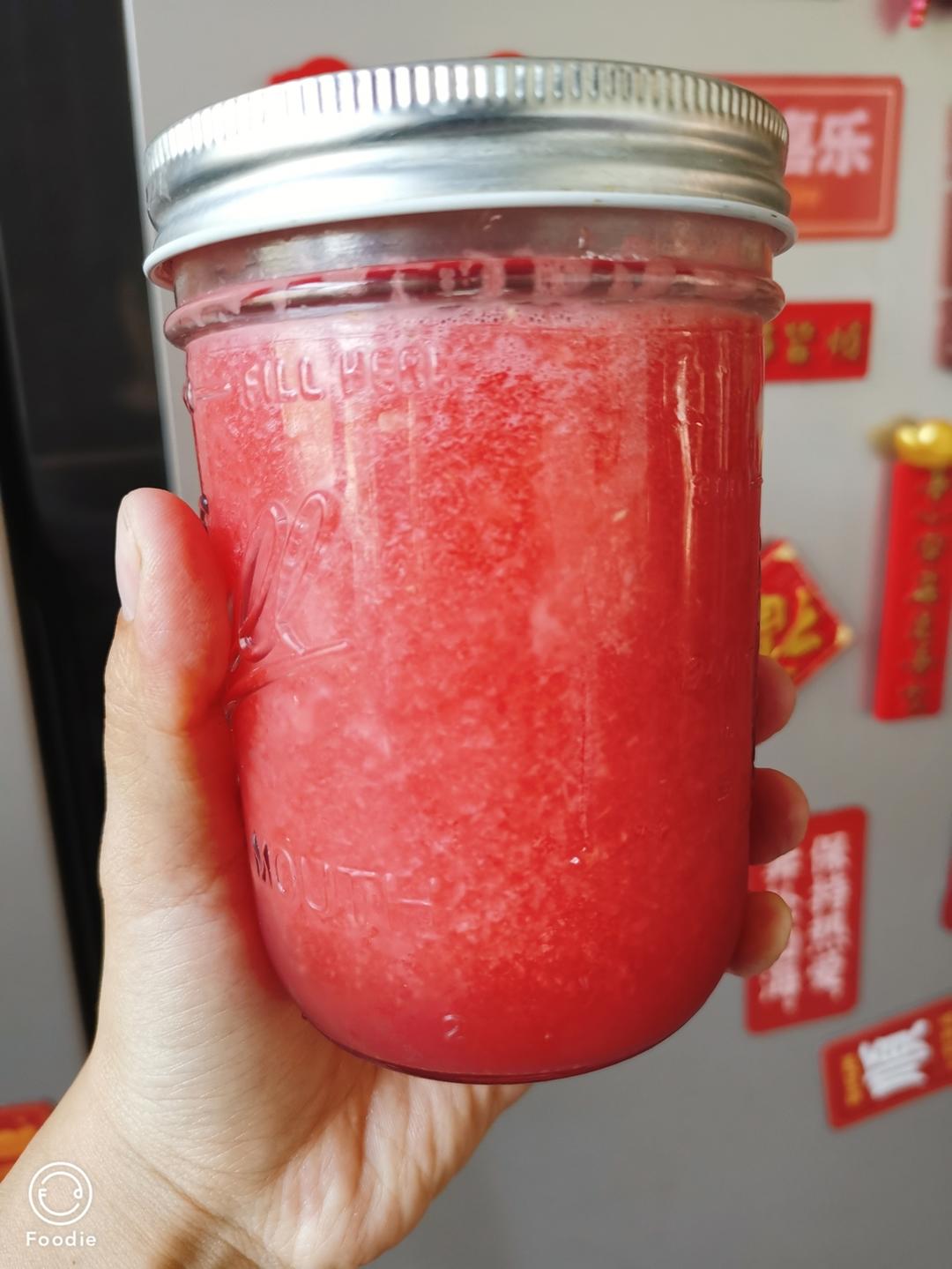 鲜榨冰爽西瓜汁