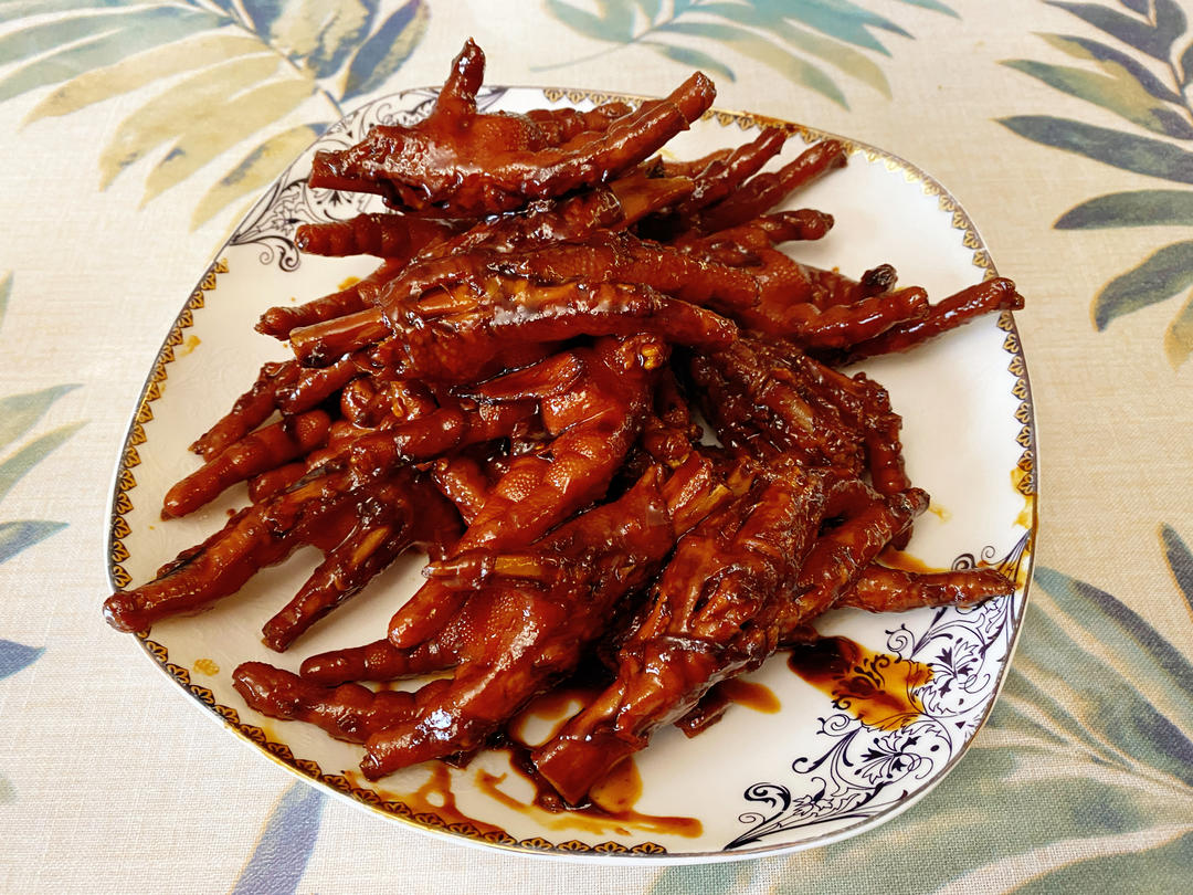 “销魂”卤鸡爪