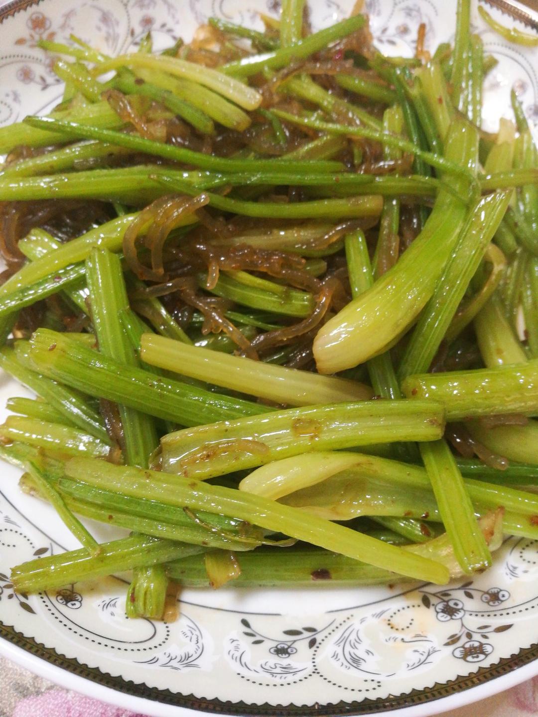 香芹炒粉丝