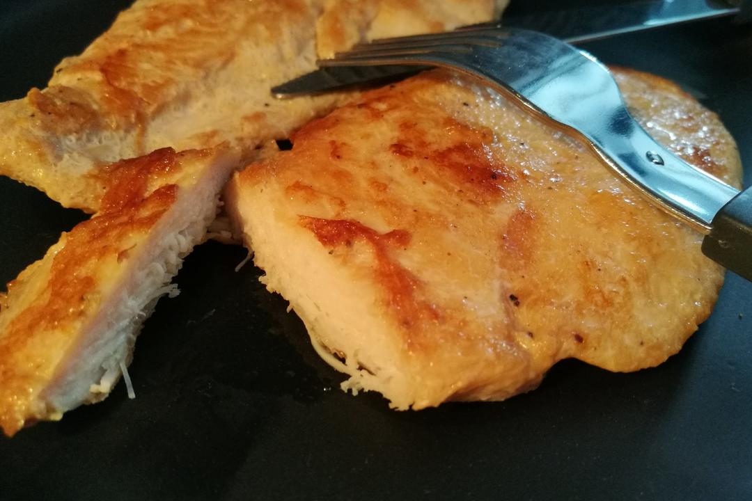 香煎嫩滑鸡胸肉