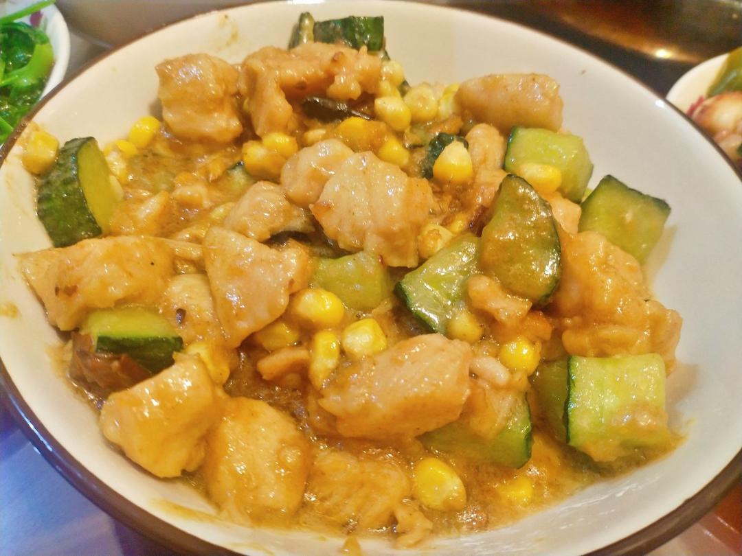拌饭超好吃的五彩鸡丁