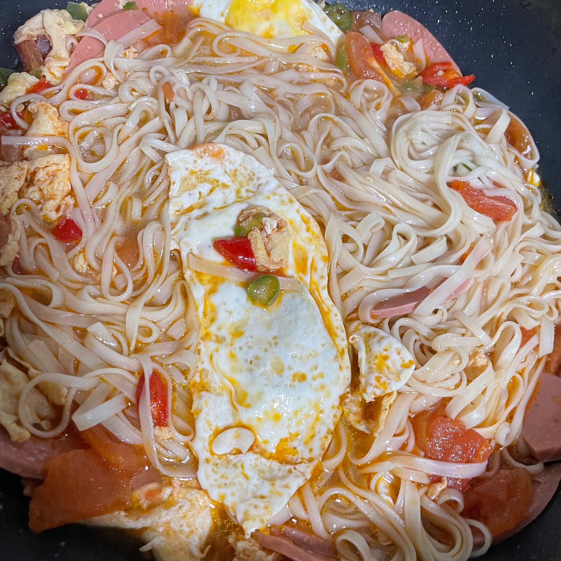 西红柿鸡蛋面🍜懒人必备🍅的做法