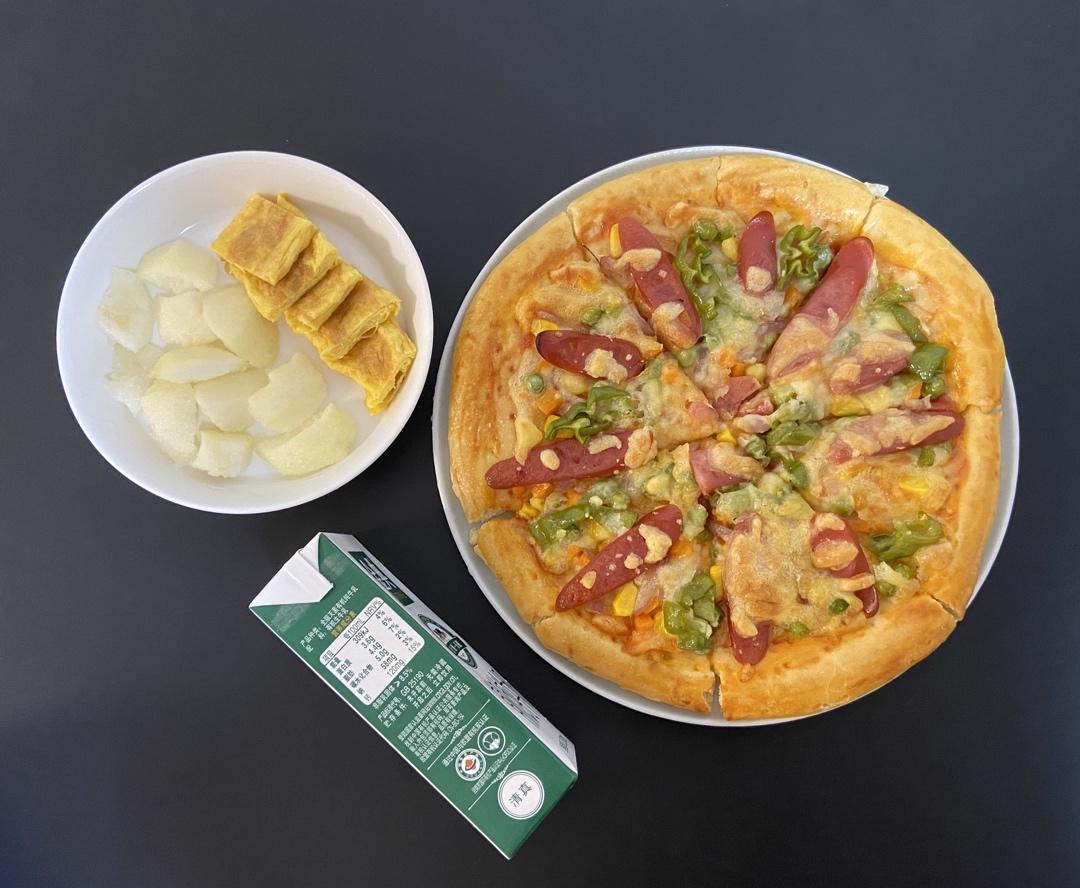 含宣软饼皮做法、自己在家也能做出馅料十足、超拉丝的美味诱人披萨