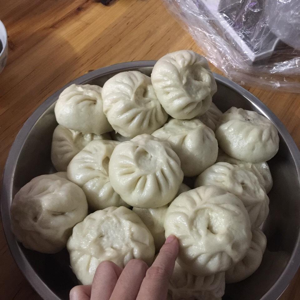 拂晓做的家庭手工肉馅大包子