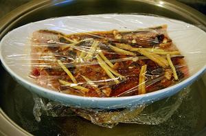 蒜蓉豆豉龙利鱼的做法 步骤4