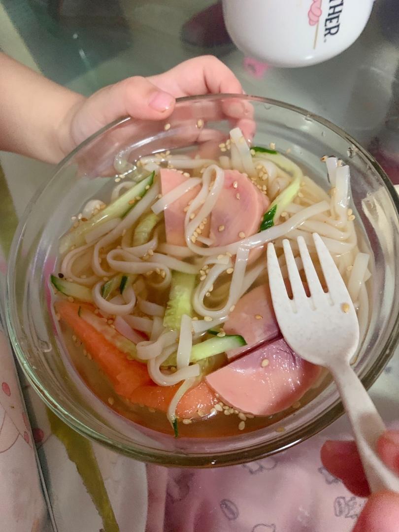 简易版的热汤冷面