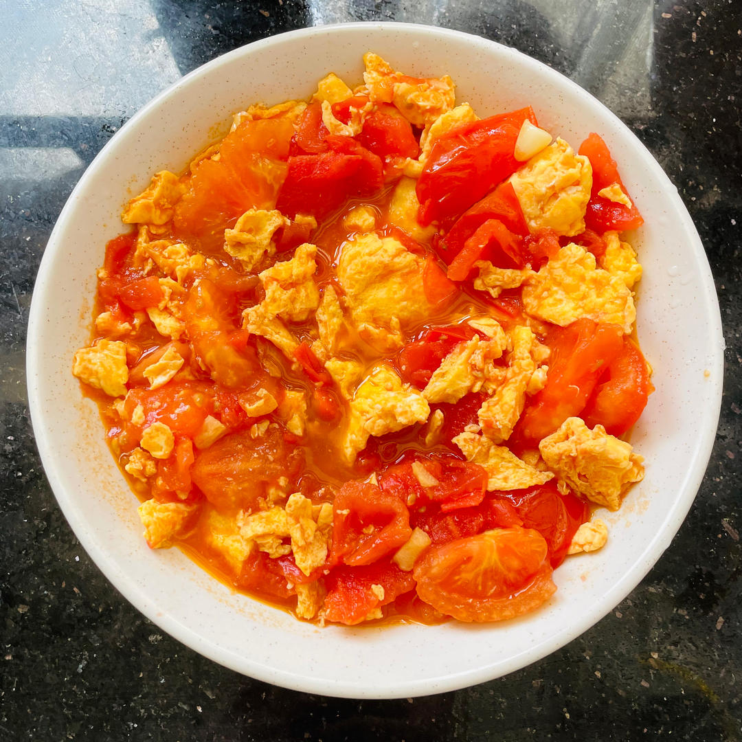 番茄炒鸡蛋（超浓的番茄味）