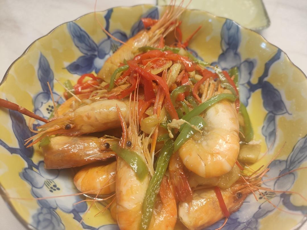 火爆杭州的老头儿油爆虾