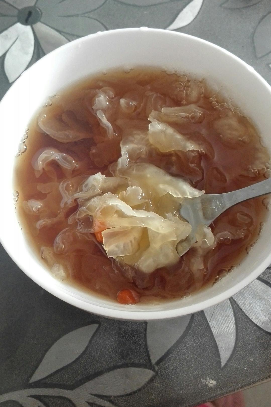 红枣银耳汤