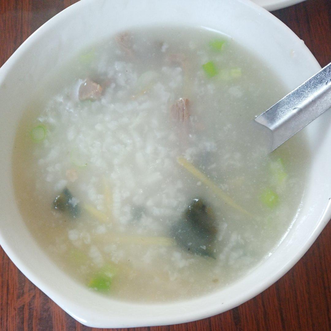 老火皮蛋瘦肉粥，老味道，家常做法