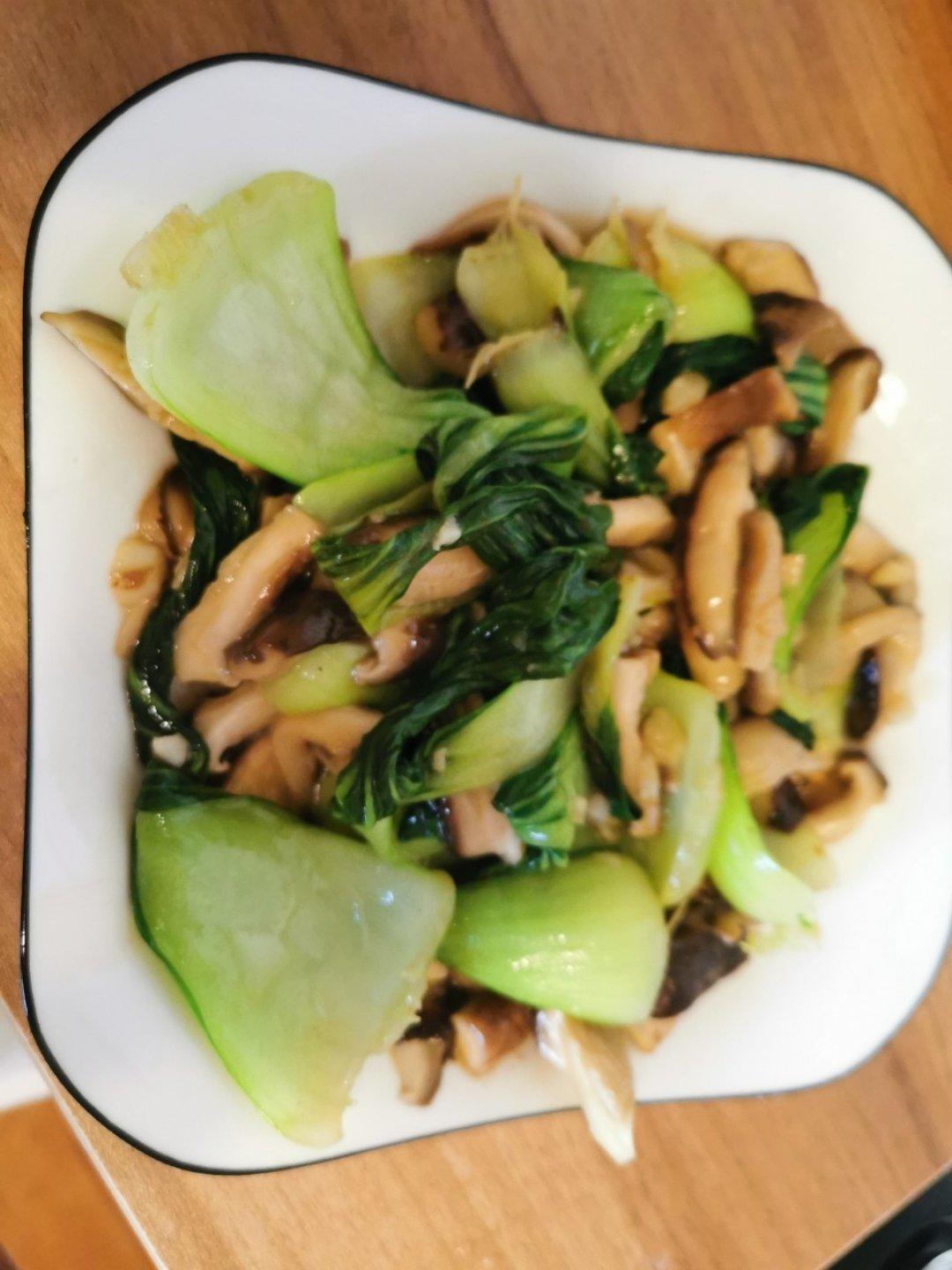 上海青炒香菇