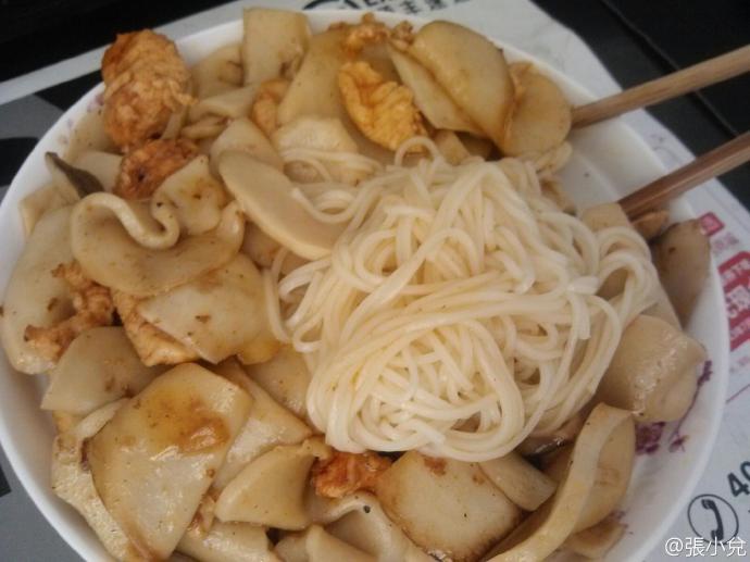杏鲍菇炒肉丁