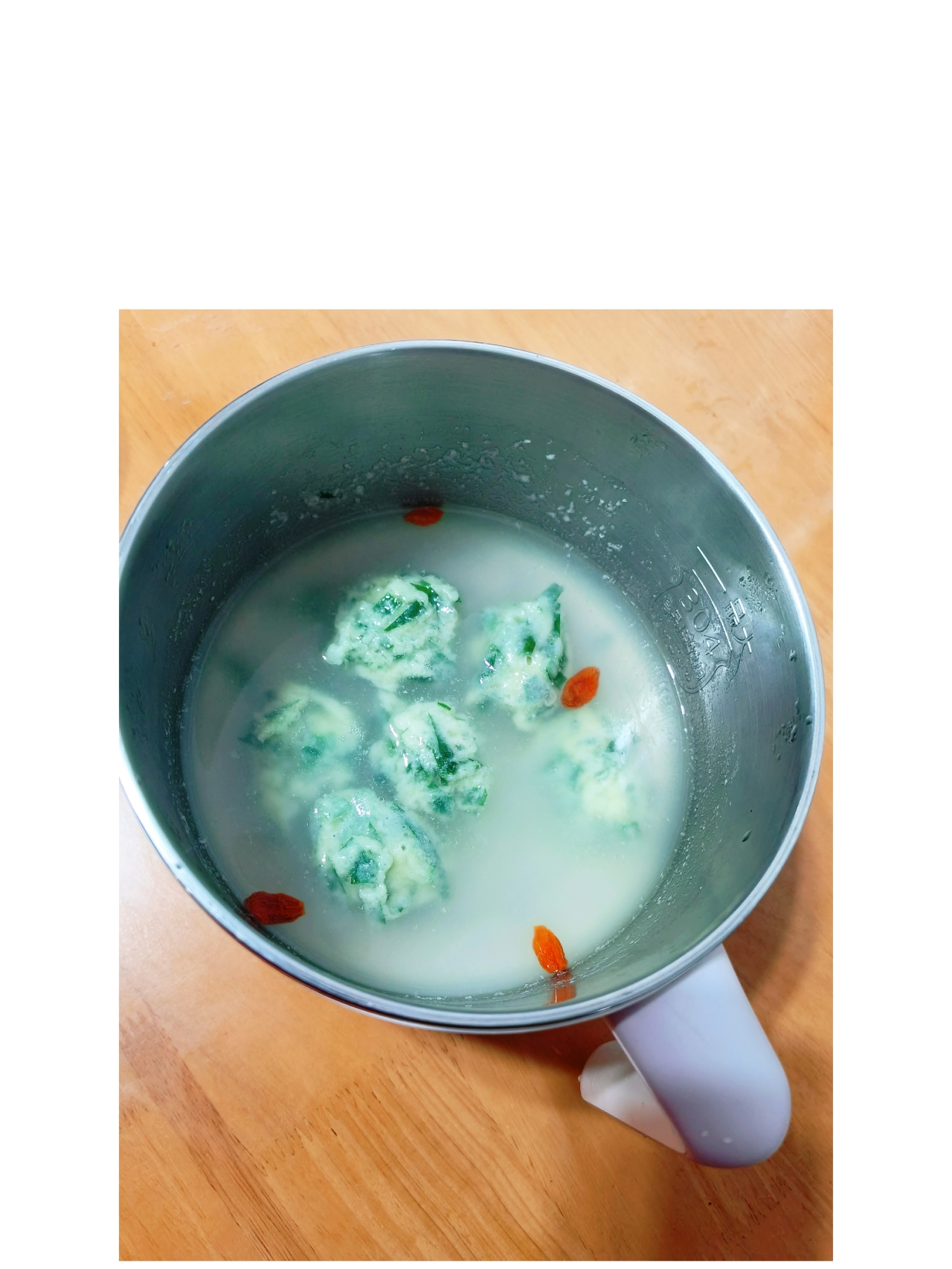 快手简餐-韭菜疙瘩汤，韭菜丸子汤的做法