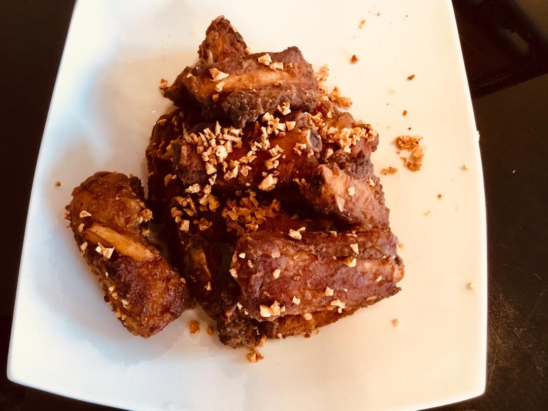 金牌蒜香排骨