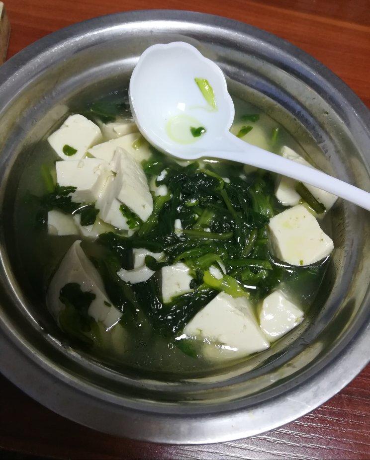菊花菜豆腐汤