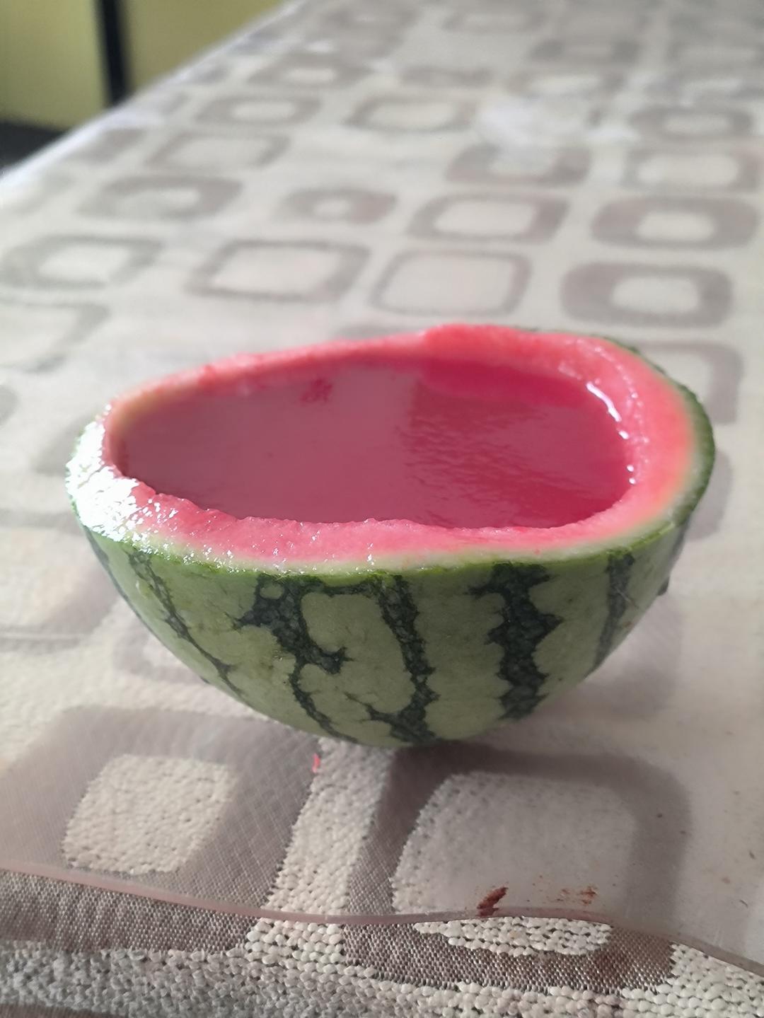 西瓜汁白凉粉果冻