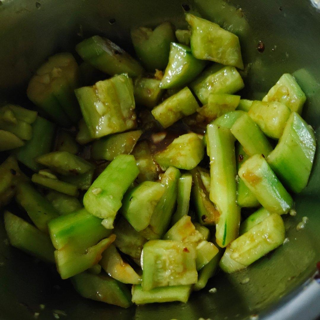 凉拌家常黄瓜