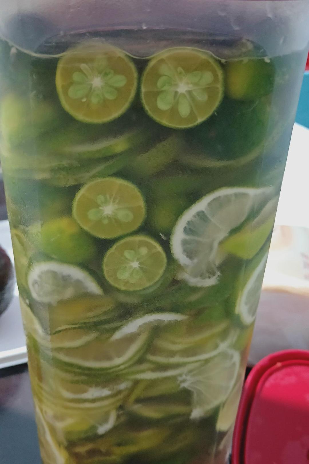 番茄夏夏做的蜜渍青柠海盐青柠