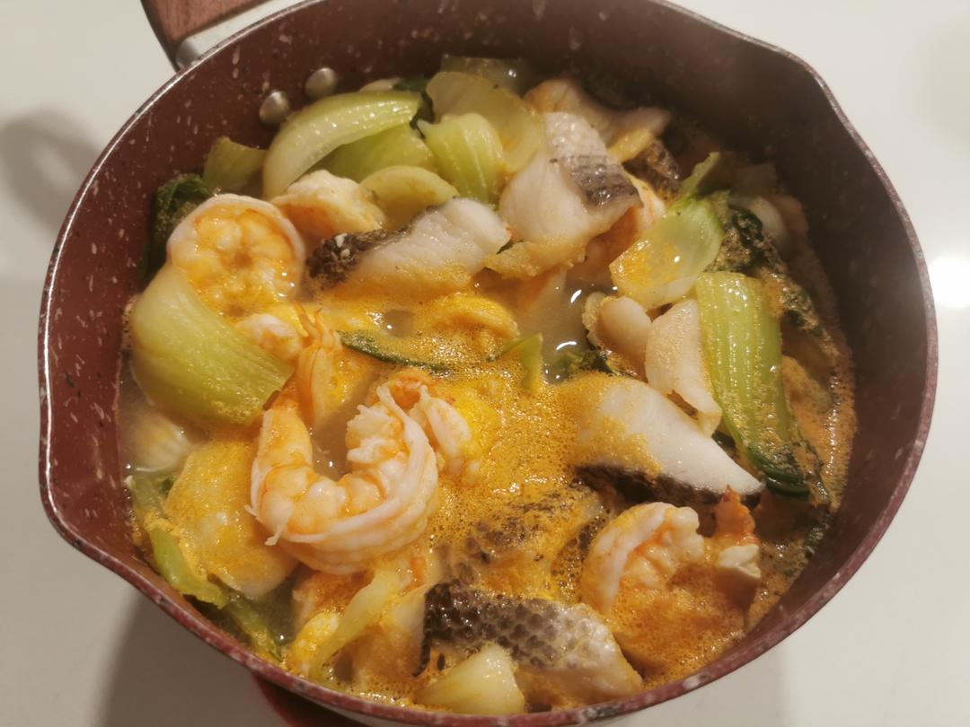 豆腐鲜虾菇菌汤