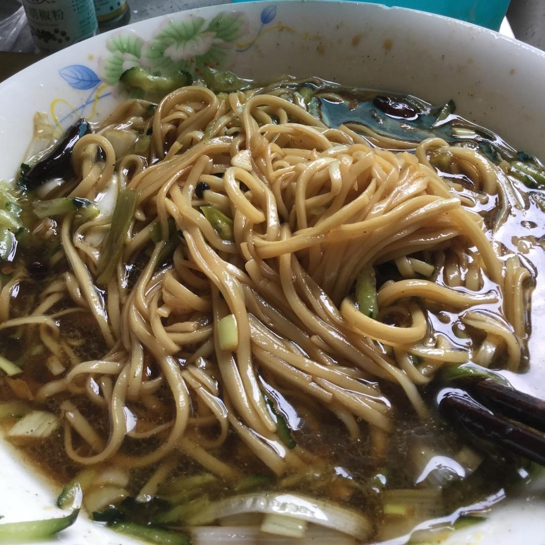 姥姥的爽口凉面！（干拌挂面）