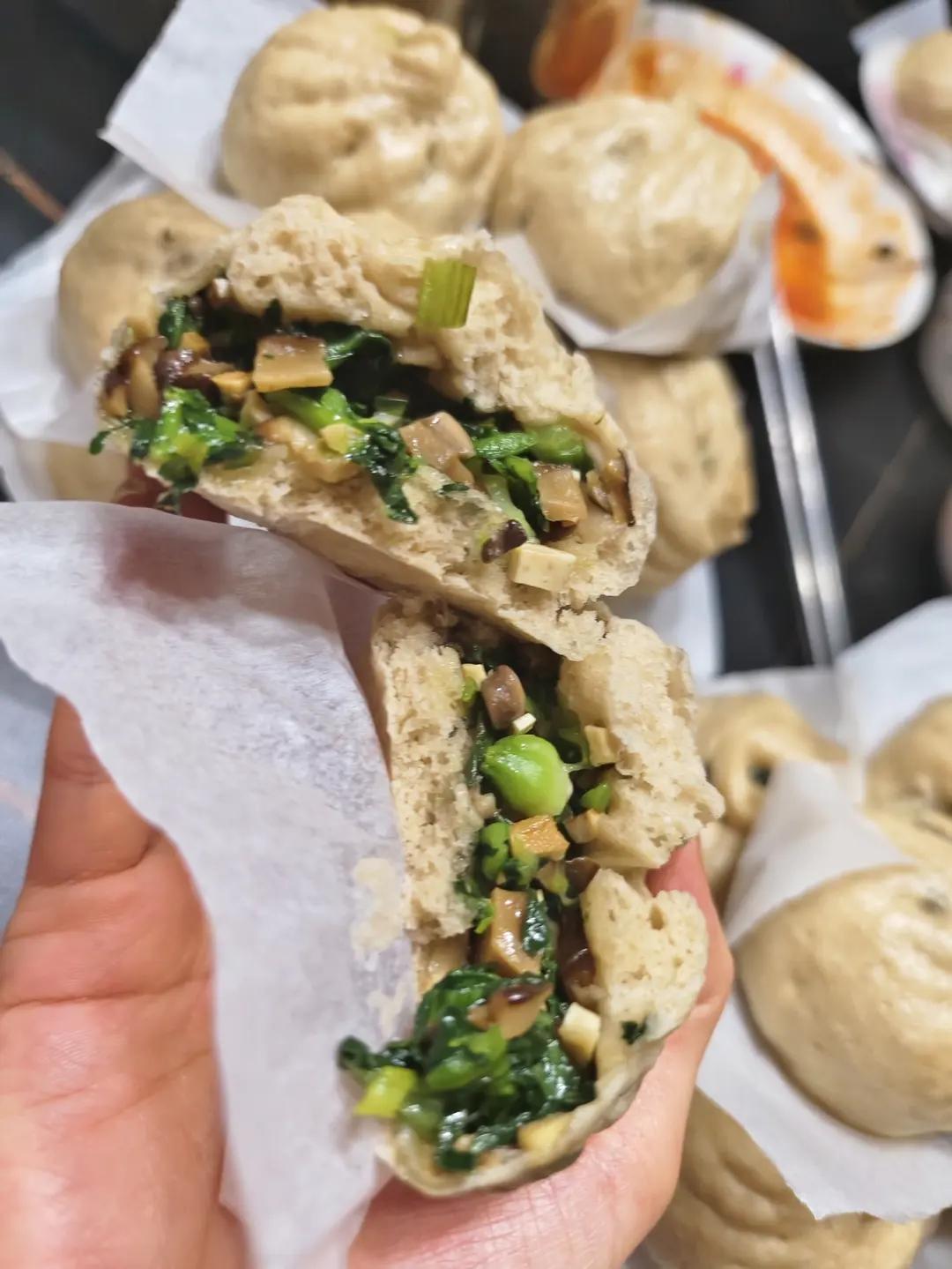 秒杀绿杨邨的香菇菜包
