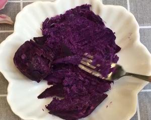 抖音爆浆紫薯饼的做法 步骤1
