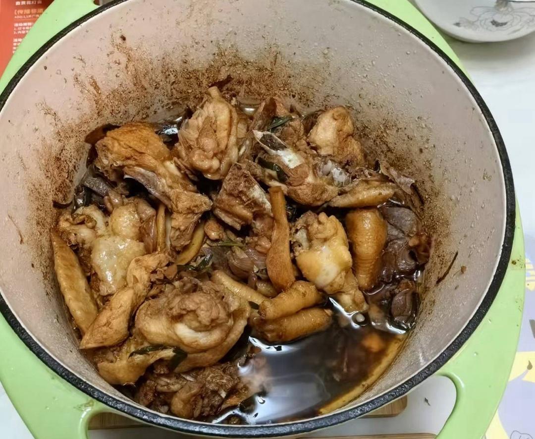 【沙姜红葱头焗鸡翅】这样做真的太香了