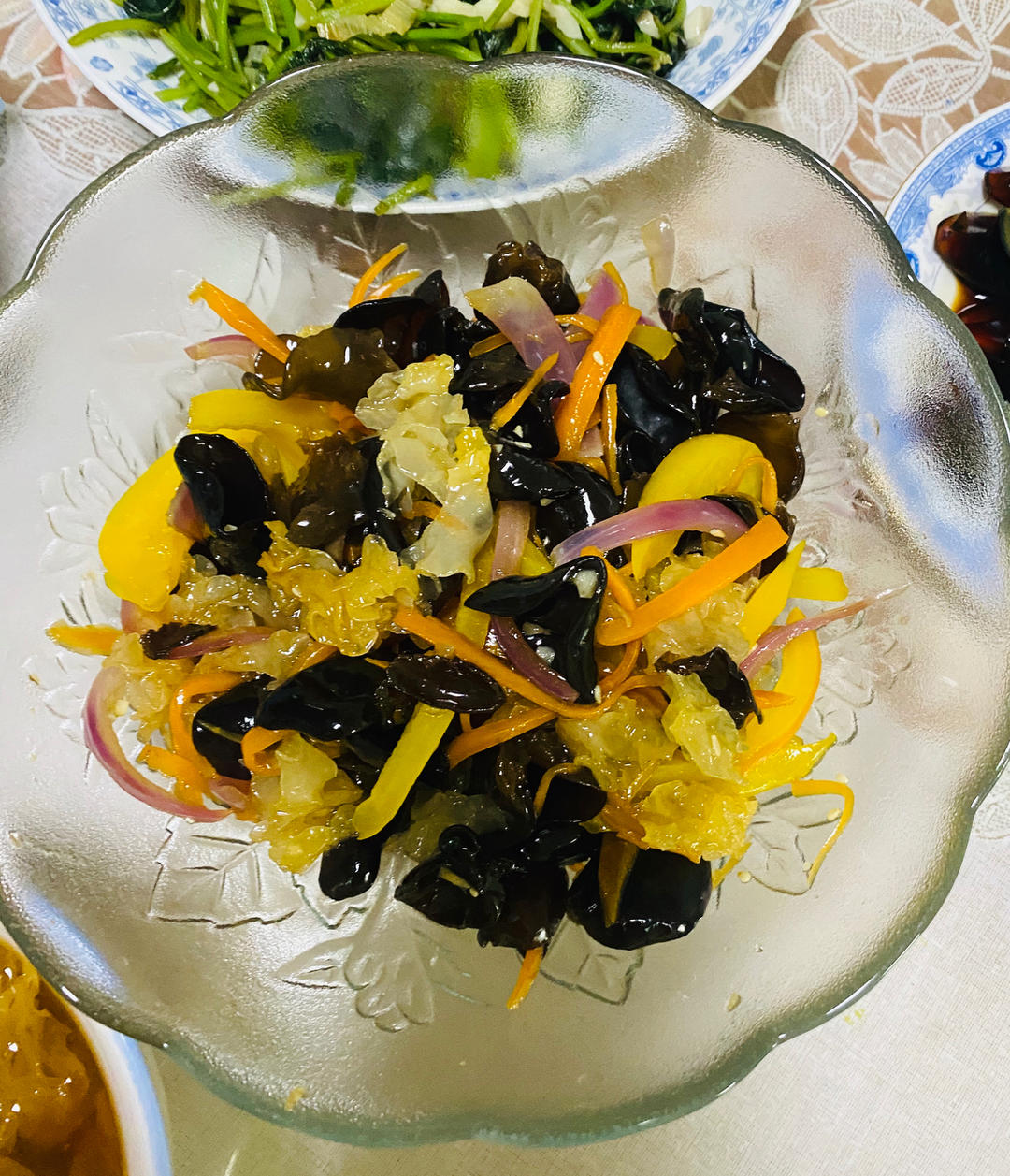 素拌银耳