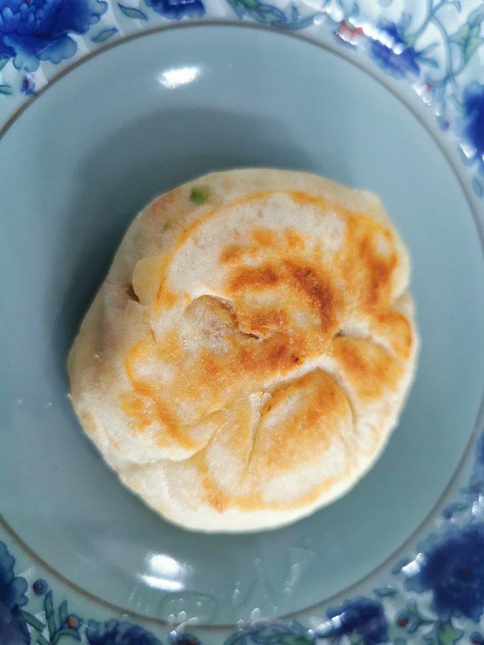 懒人版葱香发面饼 要多软有多软 零失败的方子 附细节视频详解