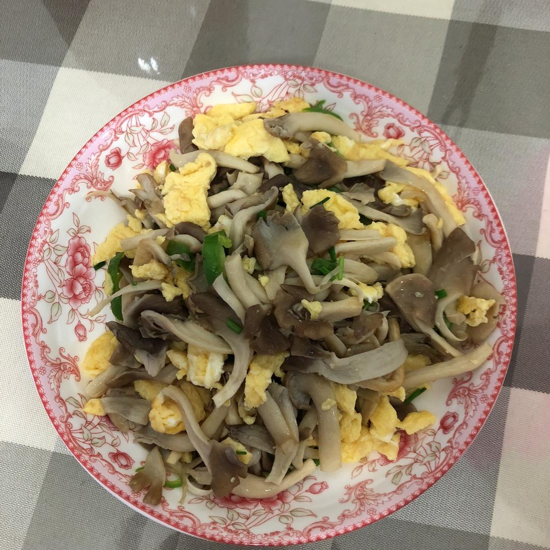 平菇炒蛋