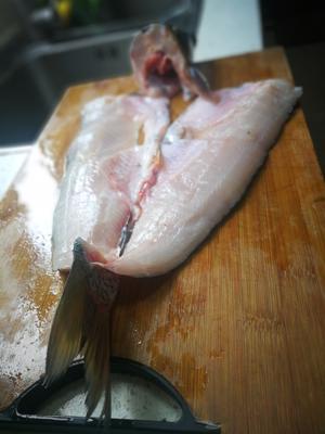 章氏松子鱼的做法 步骤1