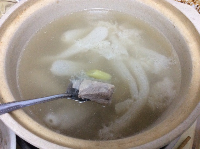 竹荪排骨汤