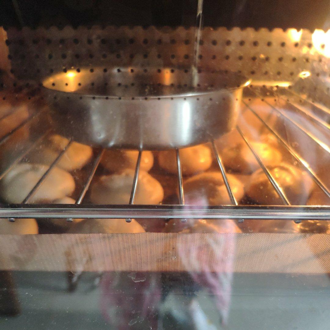 大人小孩都爱不释口的【蜂蜜牛奶小餐包】