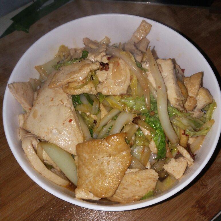 愛美食的977做的煎豆腐炒白菜