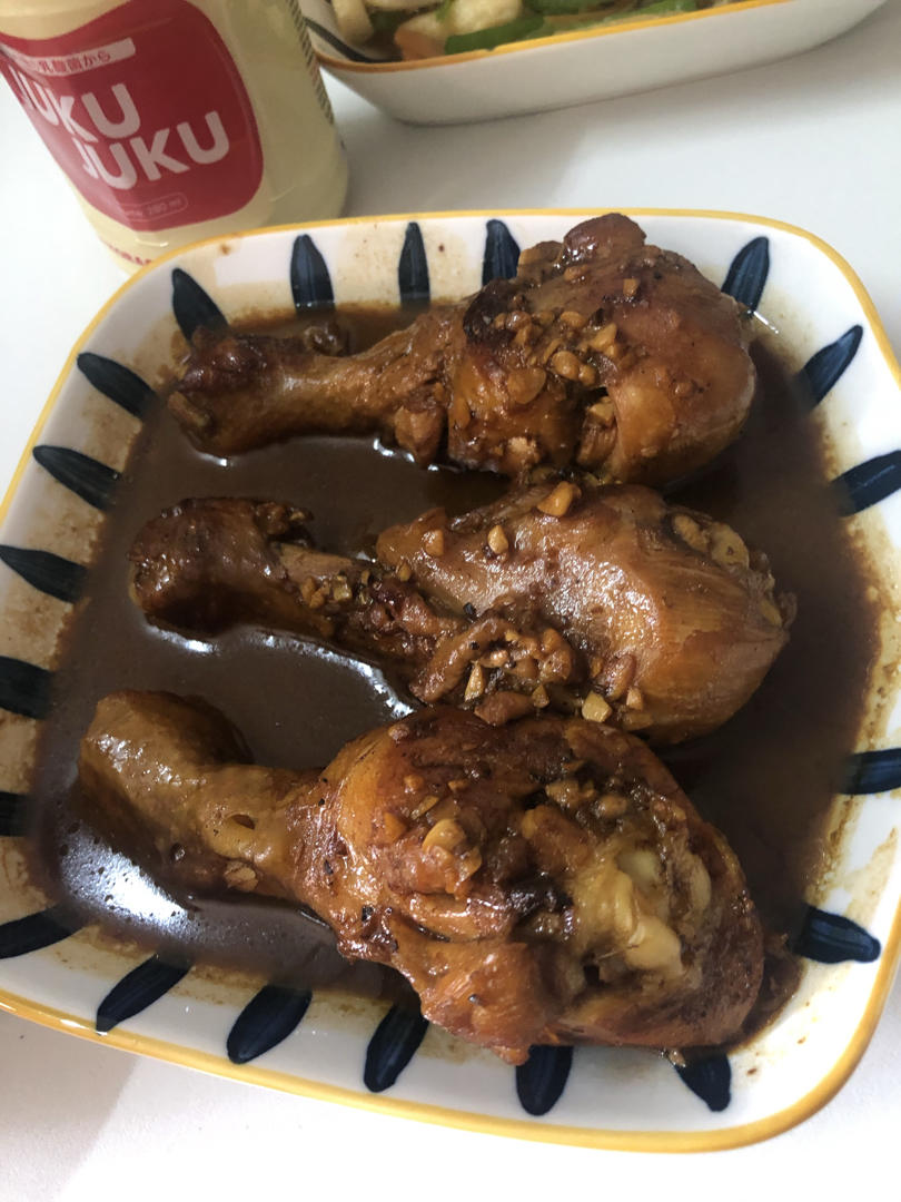 🔥好吃到飙泪的秘汁多汁蒜香鸡腿，鲜嫩到流口水。