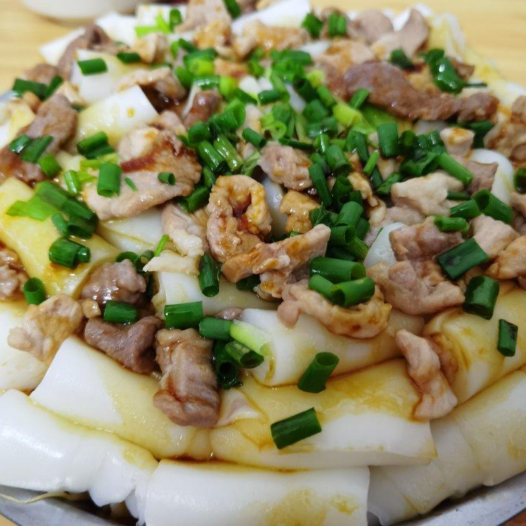 梵小可做的特色蒸猪肠粉