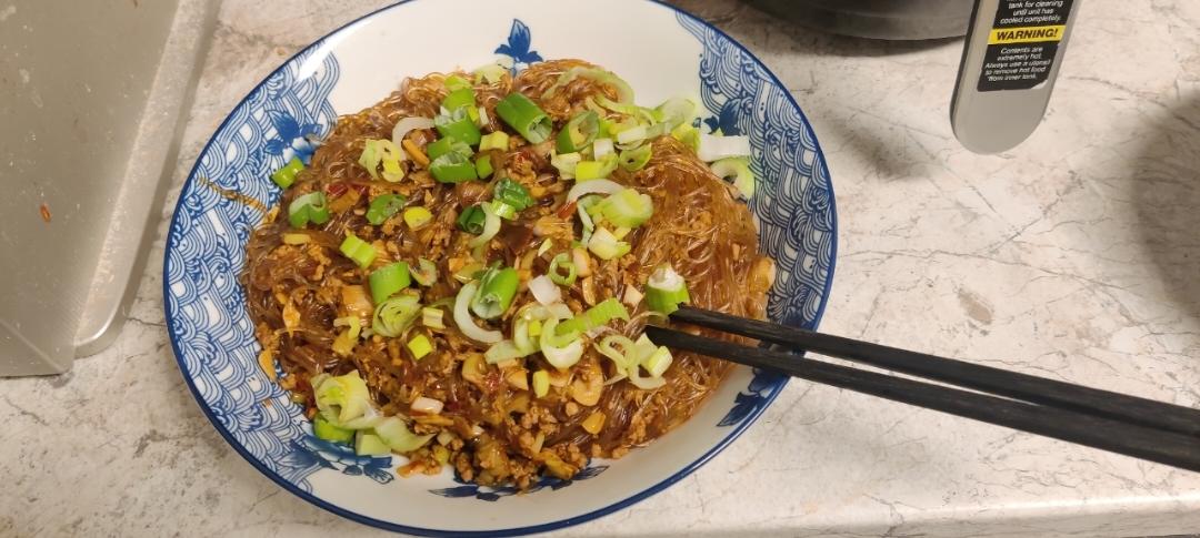 肉末粉丝煲（蚂蚁上树，干捞粉丝煲）