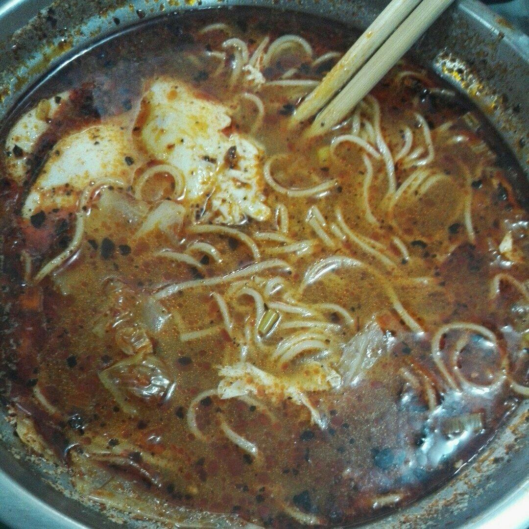 一碗酸汤面