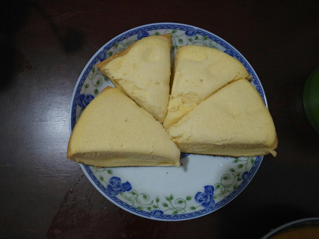 电饭锅蛋糕、很松软哦～