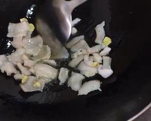 生爆洋葱盐煎肉的做法 步骤3