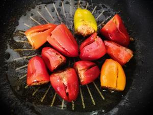 彩椒酿肉——不加淀粉、不勾芡的迷你彩椒酿肉的做法 步骤11