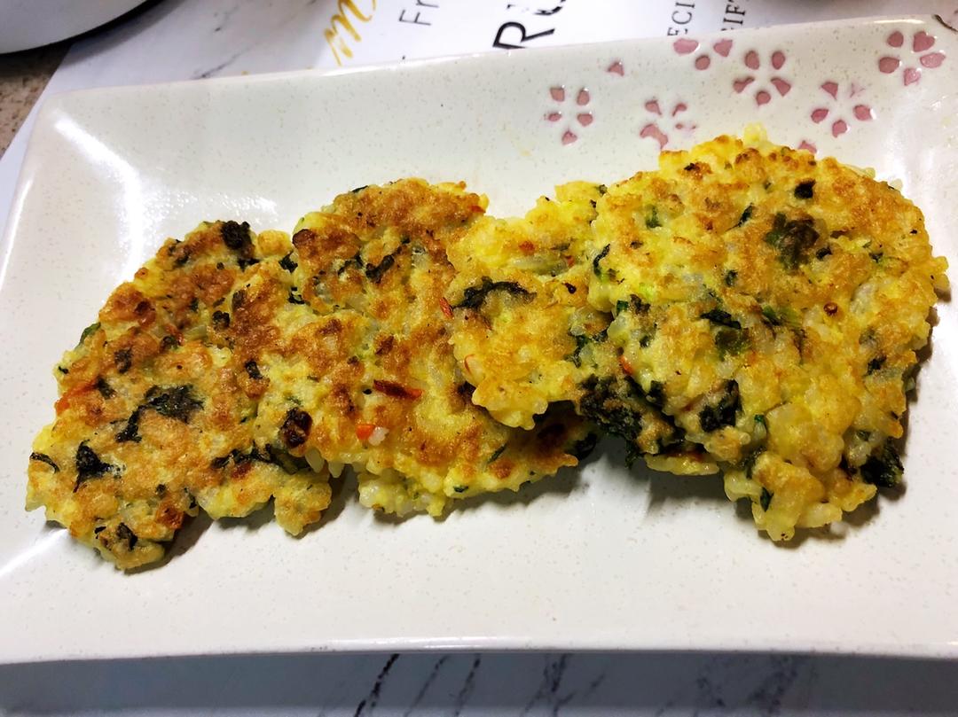 宝宝吃饭难上天？你只需这样花点小心思！
鲜虾蔬菜米饼