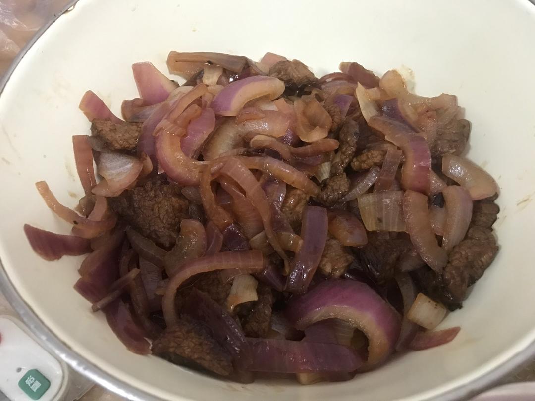 朴素版的洋葱炒牛肉