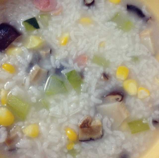 玉米胡萝卜香菇粥