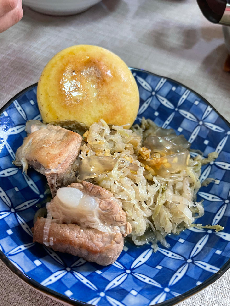 东北酸菜炖排骨