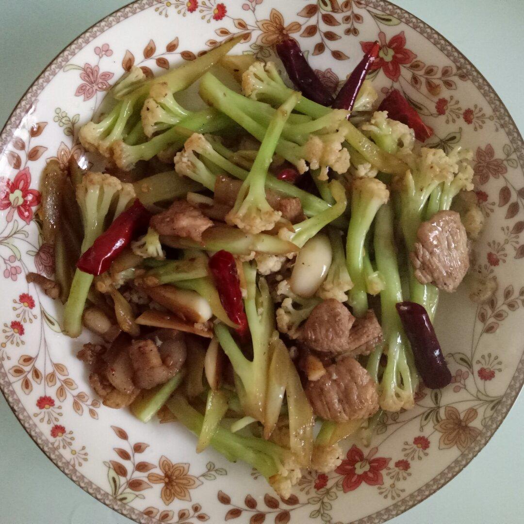老丁的私房菜-干锅花菜