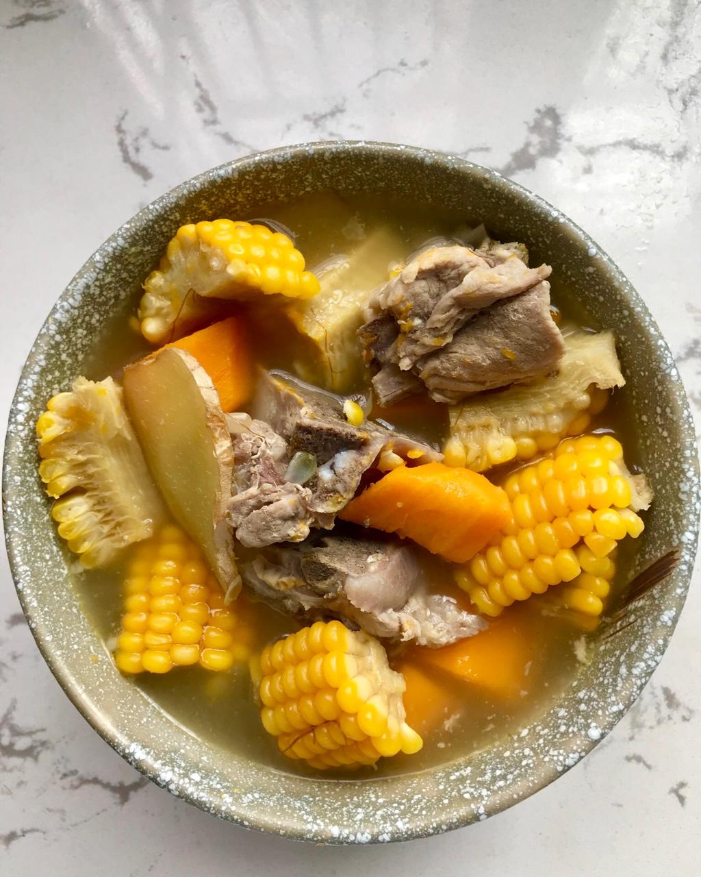 激素泡芙做的玉米排骨汤